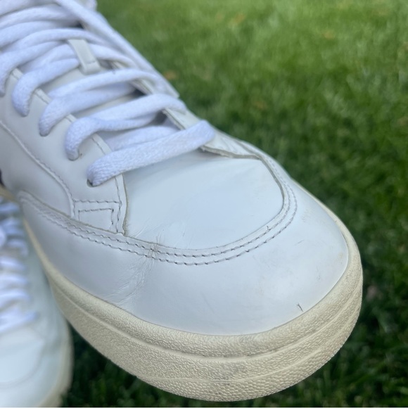 VEJA / V-12 Low Top Sneaker Extra-White/Marsala/Nautico Men's / Size 10 - Picture 12 of 12